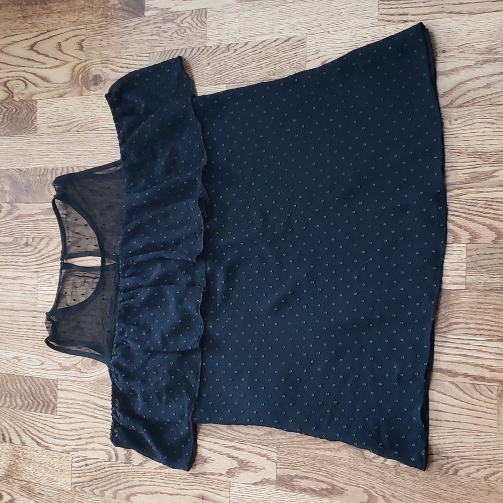 (M) Ricki's Cold Shoulder Sheer Details Textured Top Goth Modern Ruffle Cute